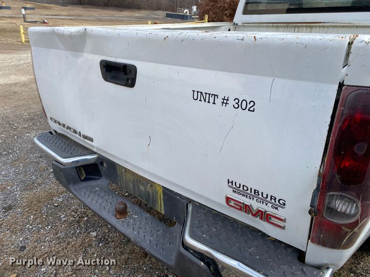 image for item KV9712 2004 GMC Canyon  pickup truck