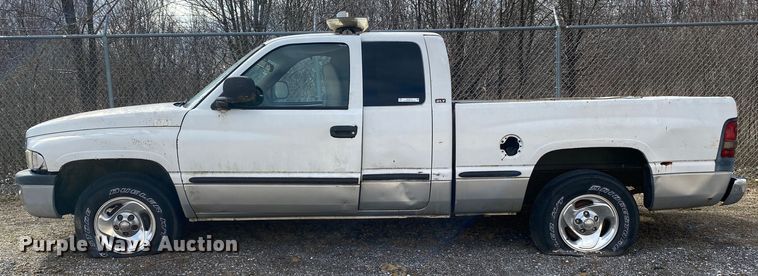 image for item KV9713 1999 Dodge Ram 1500  Quad Cab pickup truck