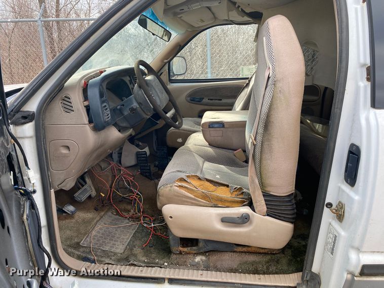 image for item KV9713 1999 Dodge Ram 1500  Quad Cab pickup truck