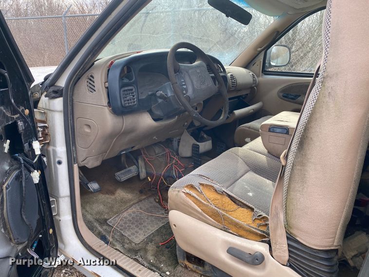 image for item KV9713 1999 Dodge Ram 1500  Quad Cab pickup truck