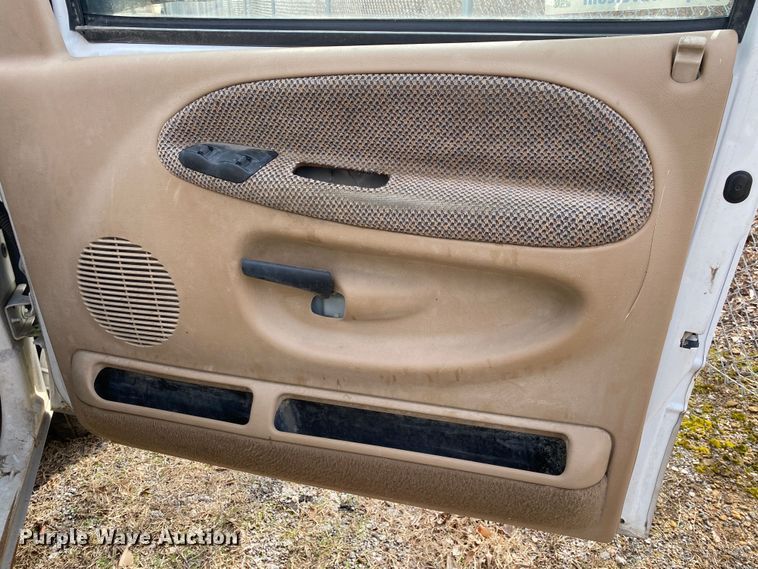 image for item KV9713 1999 Dodge Ram 1500  Quad Cab pickup truck