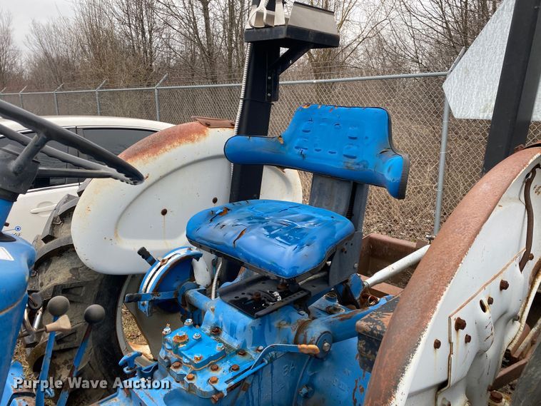 image for item KV9716 Ford  tractor