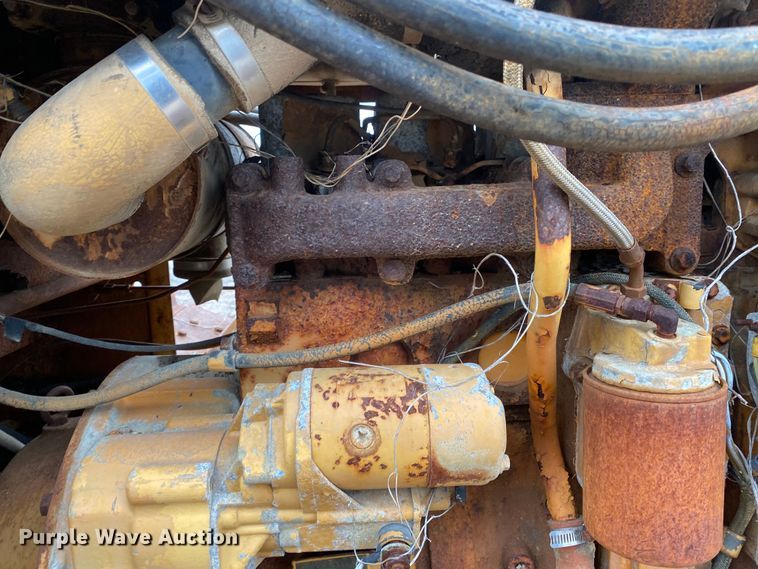 image for item KV9719 1986 Case 450C  dozer