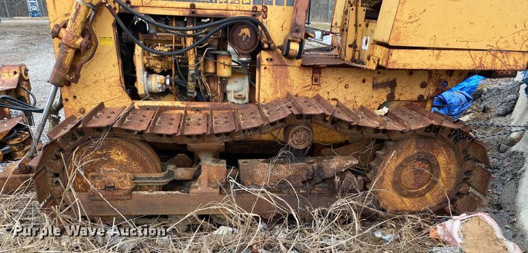 image for item KV9719 1986 Case 450C  dozer