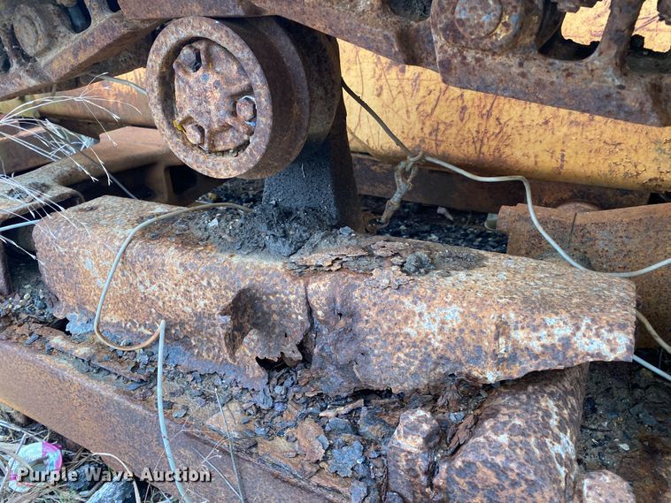 image for item KV9719 1986 Case 450C  dozer