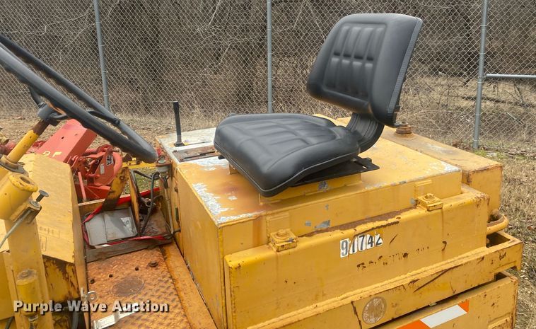 image for item KV9721 Midwestern  double drum roller