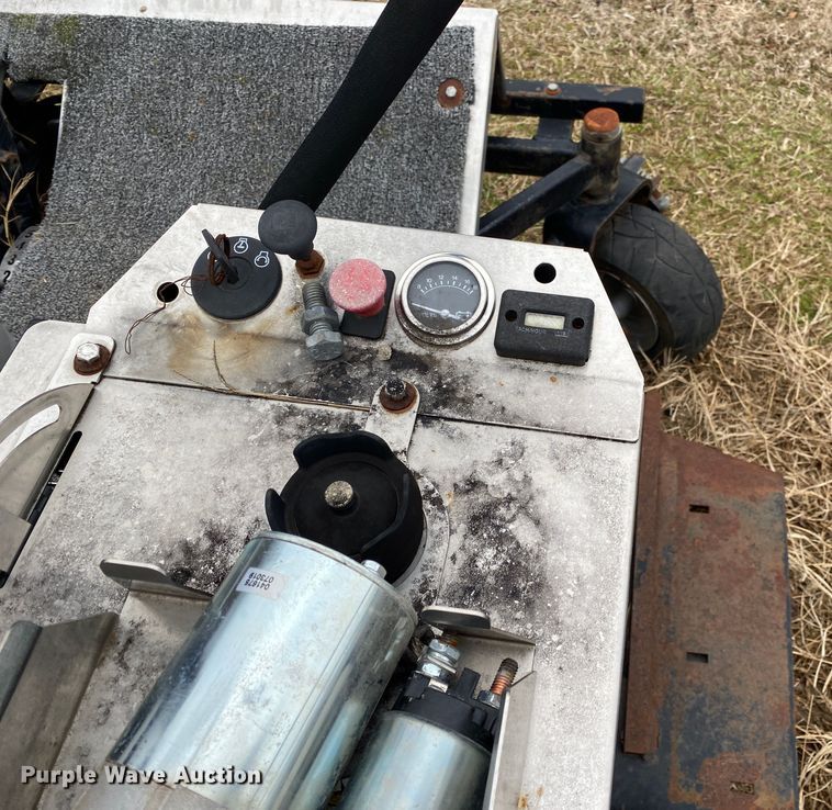 image for item KV9726 Dixie Chopper Classic  ZTR lawn mower