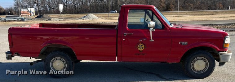 image for item LA9785 1995 Ford F150 XL  pickup truck