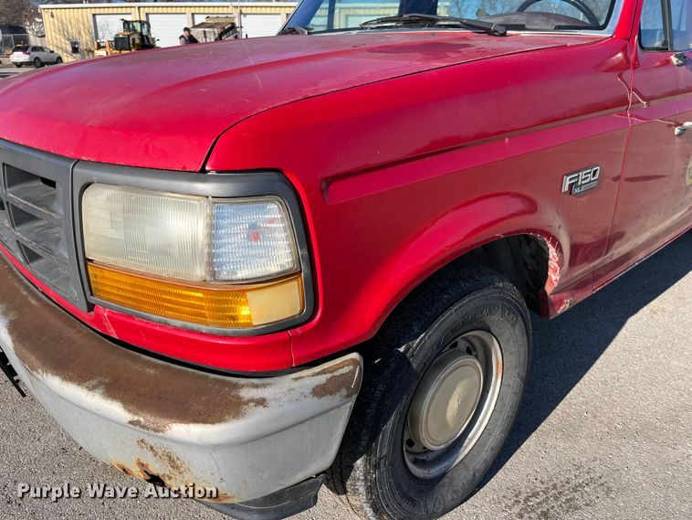 image for item LA9785 1995 Ford F150 XL  pickup truck