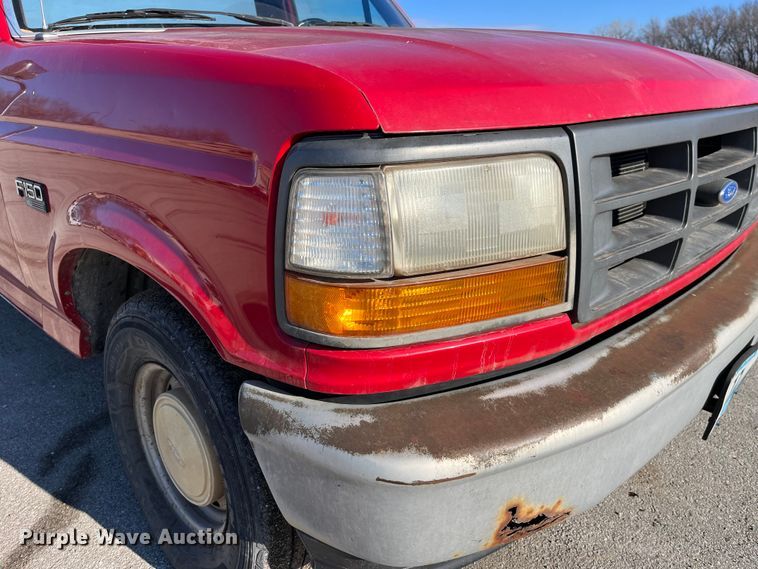 image for item LA9785 1995 Ford F150 XL  pickup truck