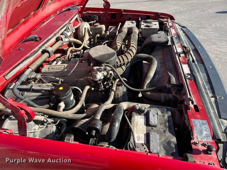 image for item LA9785 1995 Ford F150 XL  pickup truck