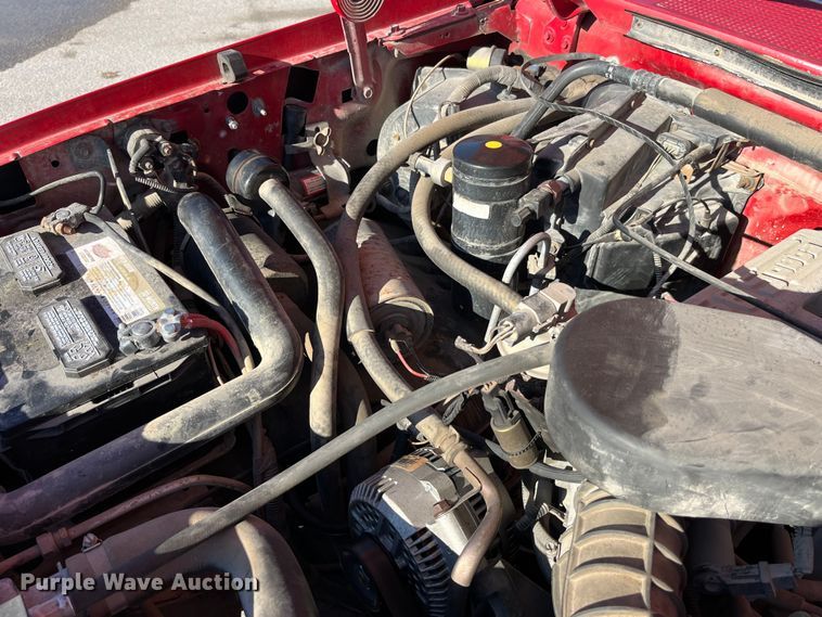 image for item LA9785 1995 Ford F150 XL  pickup truck