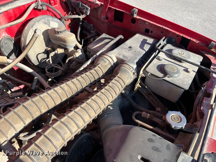 image for item LA9785 1995 Ford F150 XL  pickup truck