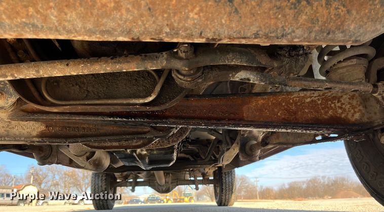 image for item LA9785 1995 Ford F150 XL  pickup truck