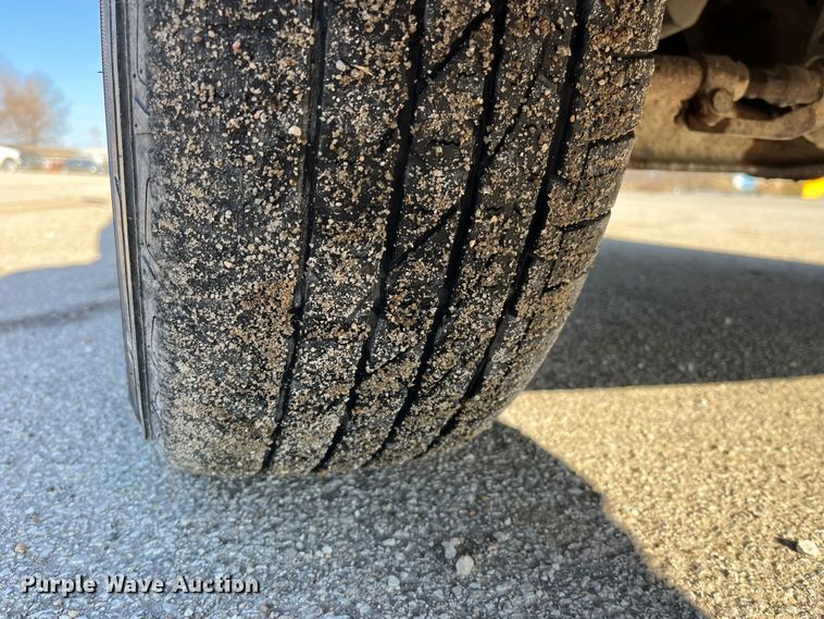 image for item LA9785 1995 Ford F150 XL  pickup truck