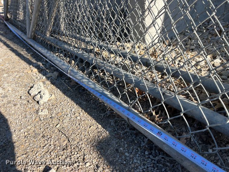 image for item LA9788 (4) chain link fence sections