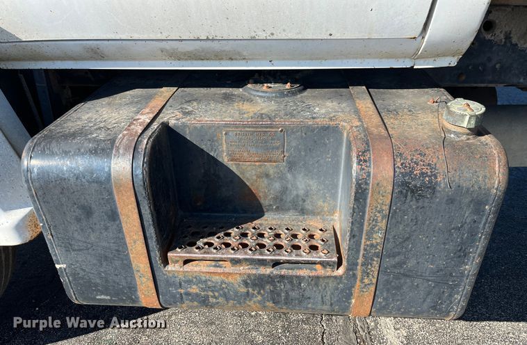 image for item LA9789 1985 Chevrolet C70  dump truck