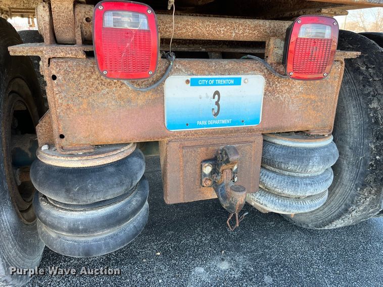 image for item LA9789 1985 Chevrolet C70  dump truck