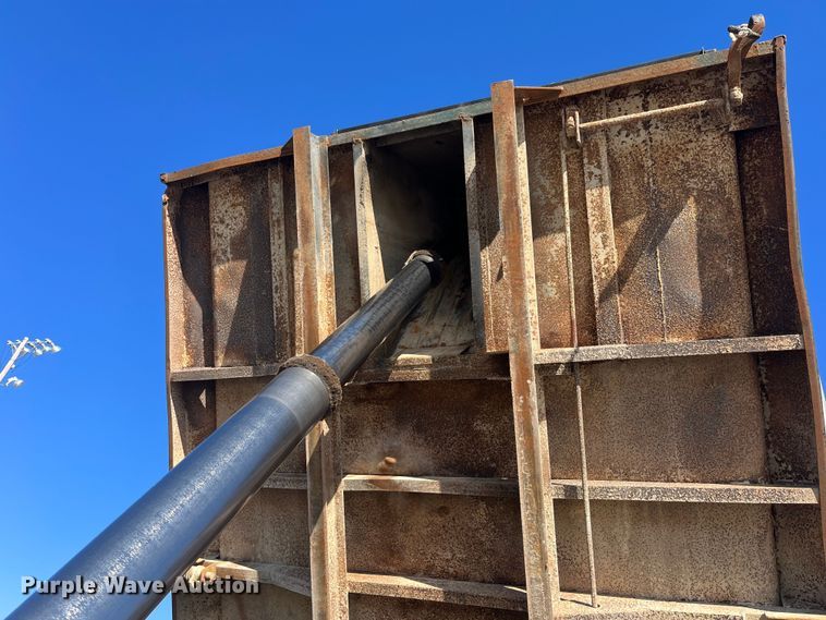 image for item LA9789 1985 Chevrolet C70  dump truck