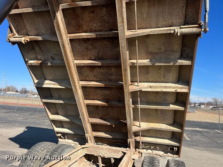 image for item LA9789 1985 Chevrolet C70  dump truck