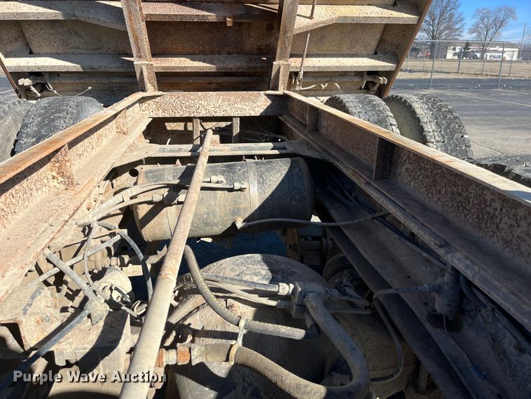 image for item LA9789 1985 Chevrolet C70  dump truck