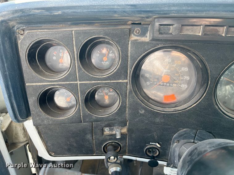 image for item LA9789 1985 Chevrolet C70  dump truck