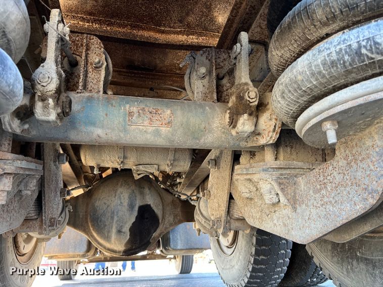 image for item LA9789 1985 Chevrolet C70  dump truck