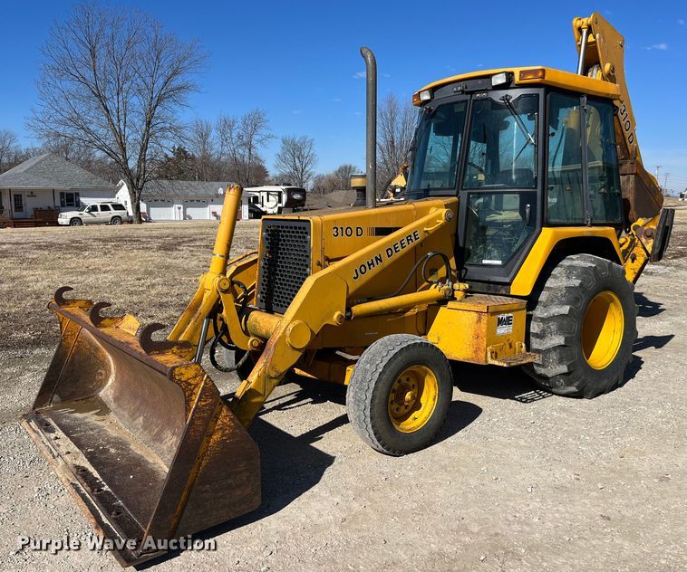 image for item LA9791 1992 John Deere 310D  backhoe