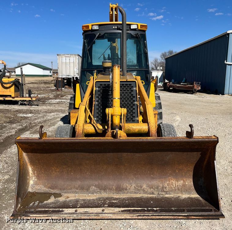 image for item LA9791 1992 John Deere 310D  backhoe