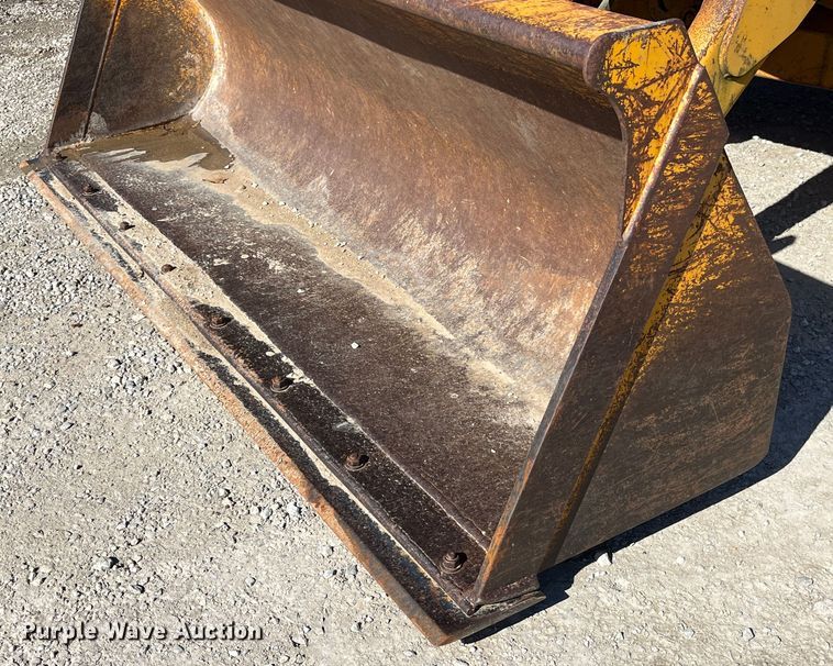 image for item LA9791 1992 John Deere 310D  backhoe