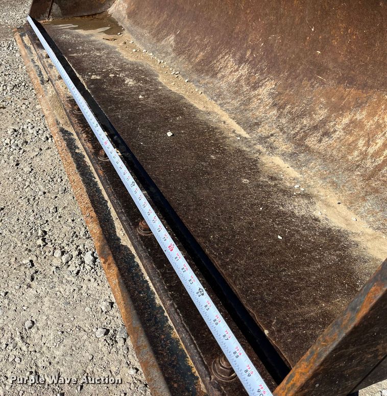 image for item LA9791 1992 John Deere 310D  backhoe