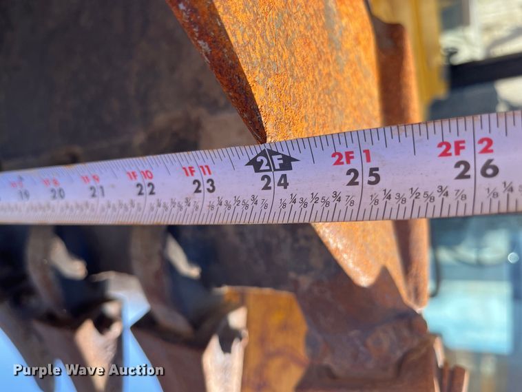 image for item LA9791 1992 John Deere 310D  backhoe