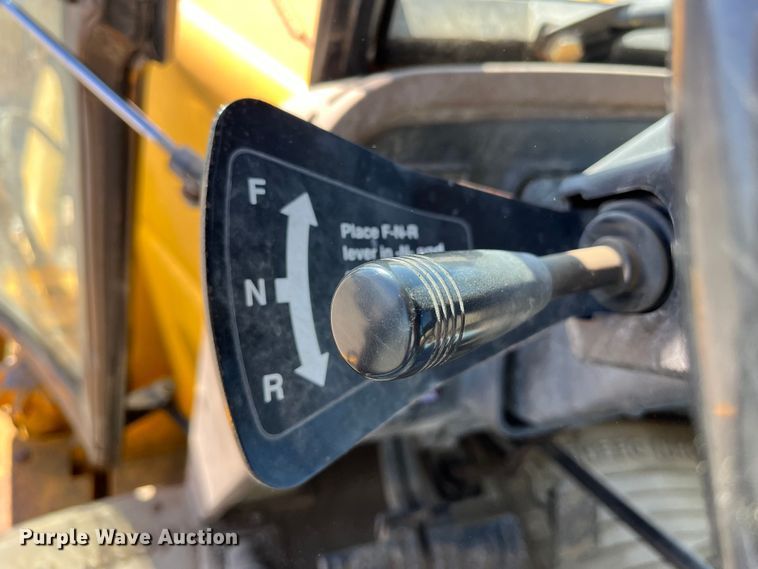 image for item LA9791 1992 John Deere 310D  backhoe