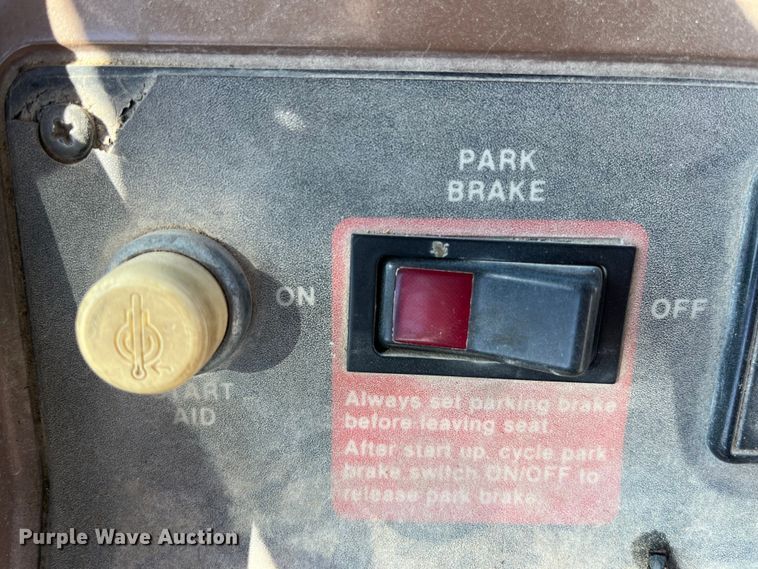 image for item LA9791 1992 John Deere 310D  backhoe