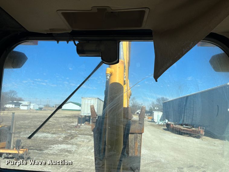 image for item LA9791 1992 John Deere 310D  backhoe