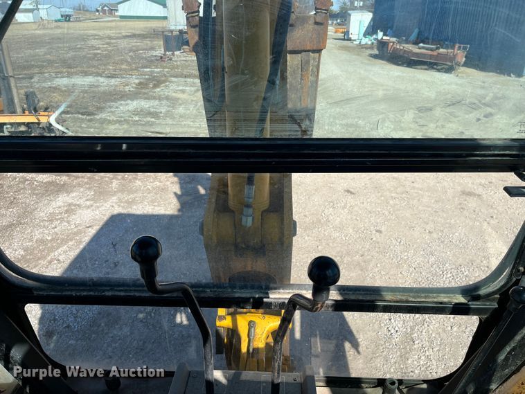 image for item LA9791 1992 John Deere 310D  backhoe