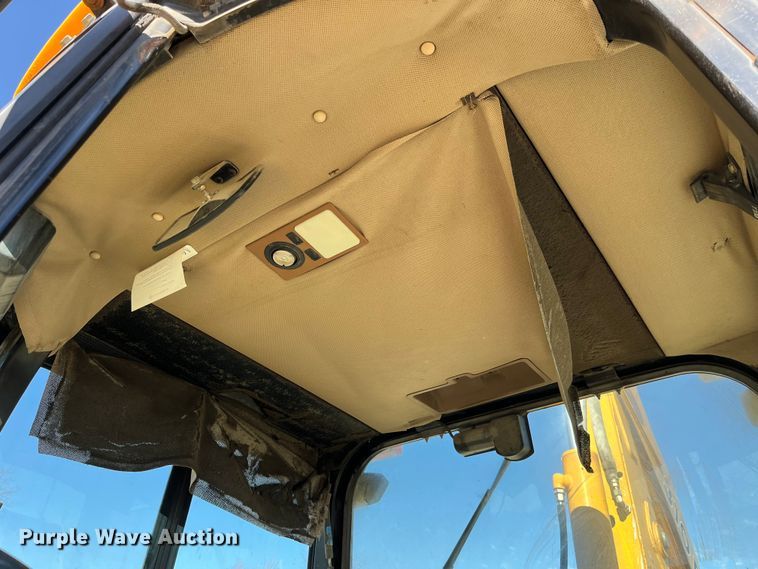 image for item LA9791 1992 John Deere 310D  backhoe