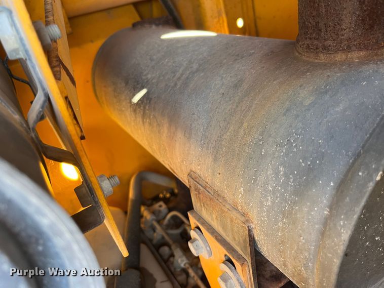 image for item LA9791 1992 John Deere 310D  backhoe