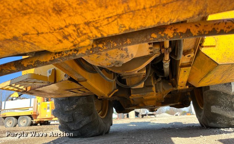 image for item LA9791 1992 John Deere 310D  backhoe