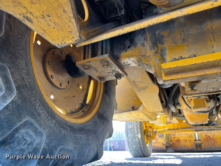 image for item LA9791 1992 John Deere 310D  backhoe