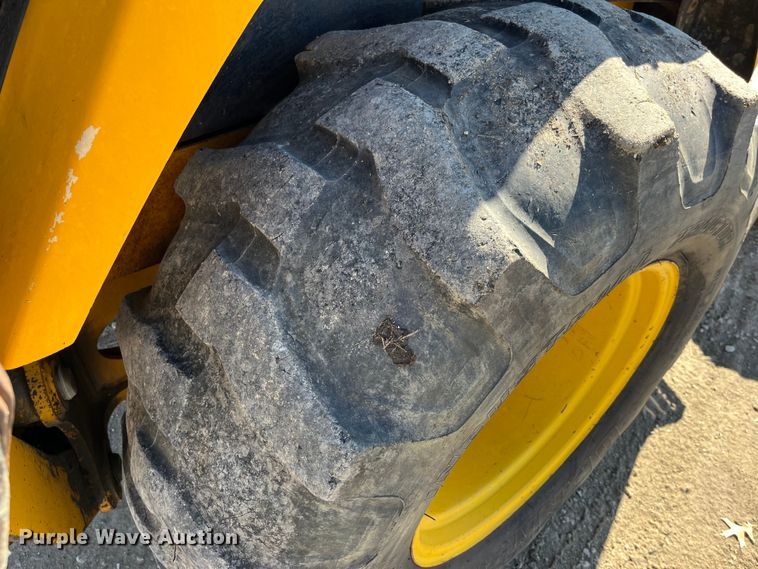 image for item LA9791 1992 John Deere 310D  backhoe