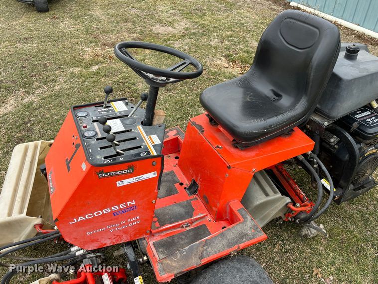 image for item LA9801 Jacobsen Greens King IV  reel mower