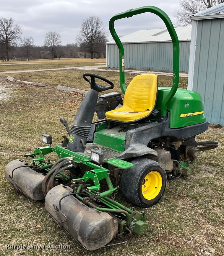 image for item LA9802 John Deere 2500B  reel mower