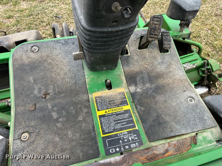 image for item LA9802 John Deere 2500B  reel mower