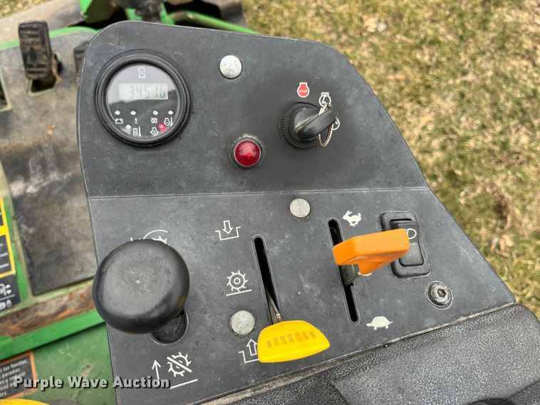 image for item LA9802 John Deere 2500B  reel mower