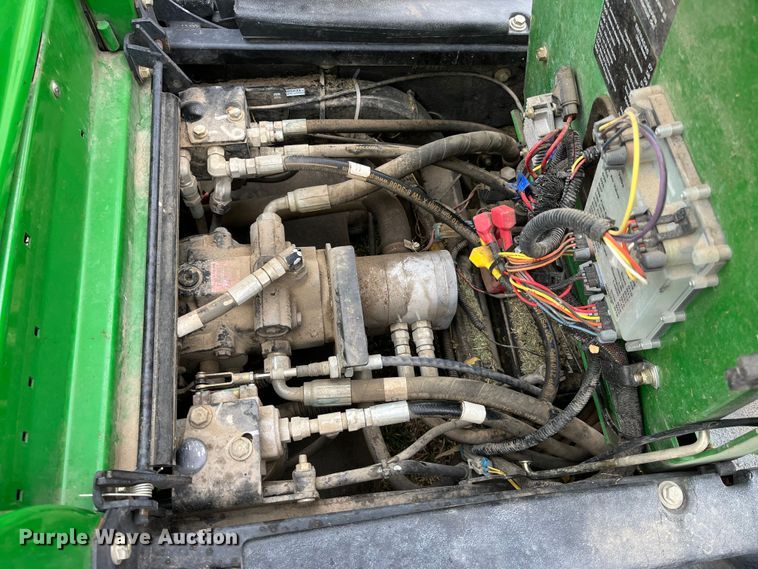 image for item LA9802 John Deere 2500B  reel mower