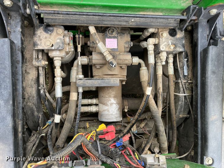 image for item LA9802 John Deere 2500B  reel mower