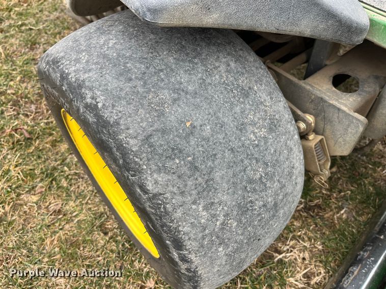 image for item LA9802 John Deere 2500B  reel mower