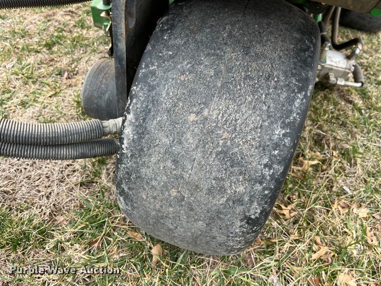 image for item LA9802 John Deere 2500B  reel mower
