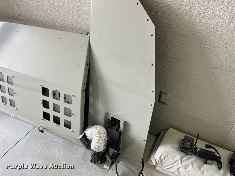 image for item LA9813 Bob Barker Van Cell  prisoner transport kit